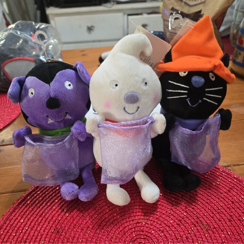 Lot Of 3 Hallmark Treat Buddy Halloween Trick or Treat Buddy Cat, Ghost, Bat